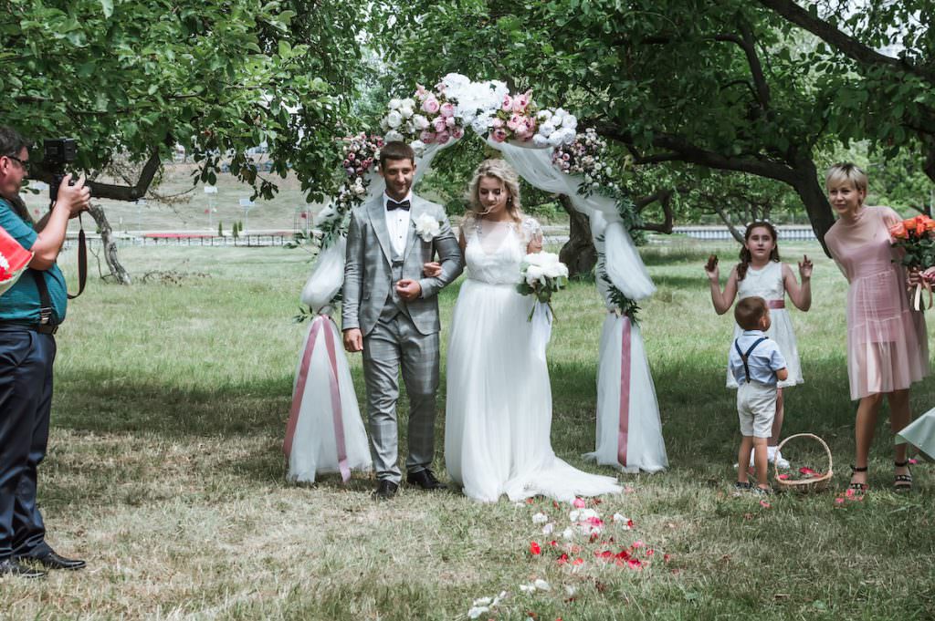 A Backyard Wedding - Portapotties needed