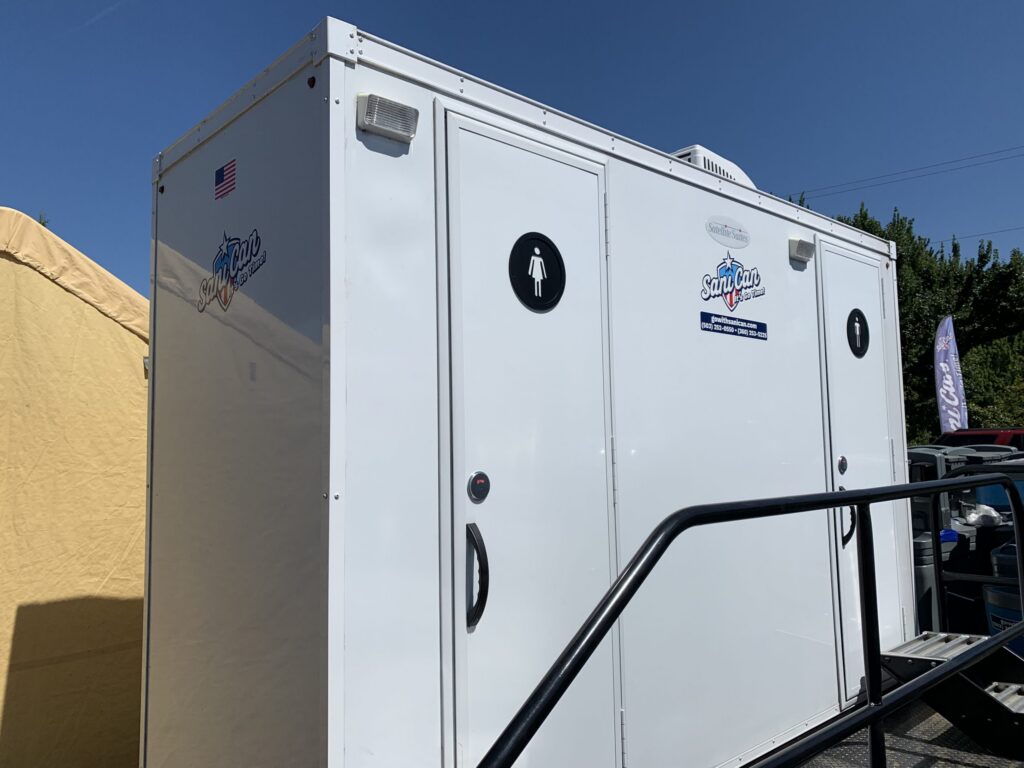 Portable Restroom Rental - What Are Your Options? 4 Deluxe Portable Restroom for Rent in Portland, OR